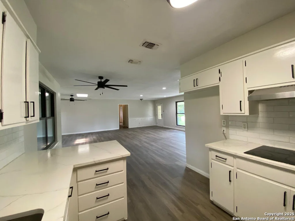 Photo of 749 Windrock