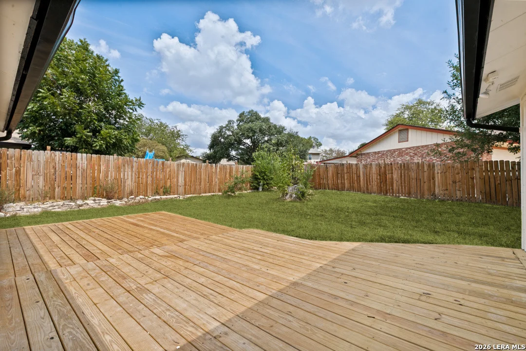 Photo of 13702 PEBBLE WALK