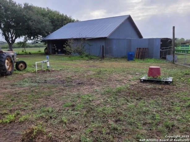 Photo of 227 Deaf Smith Rd