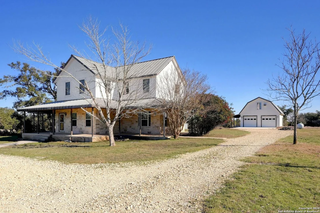 Photo of 1061 Cascade Trail