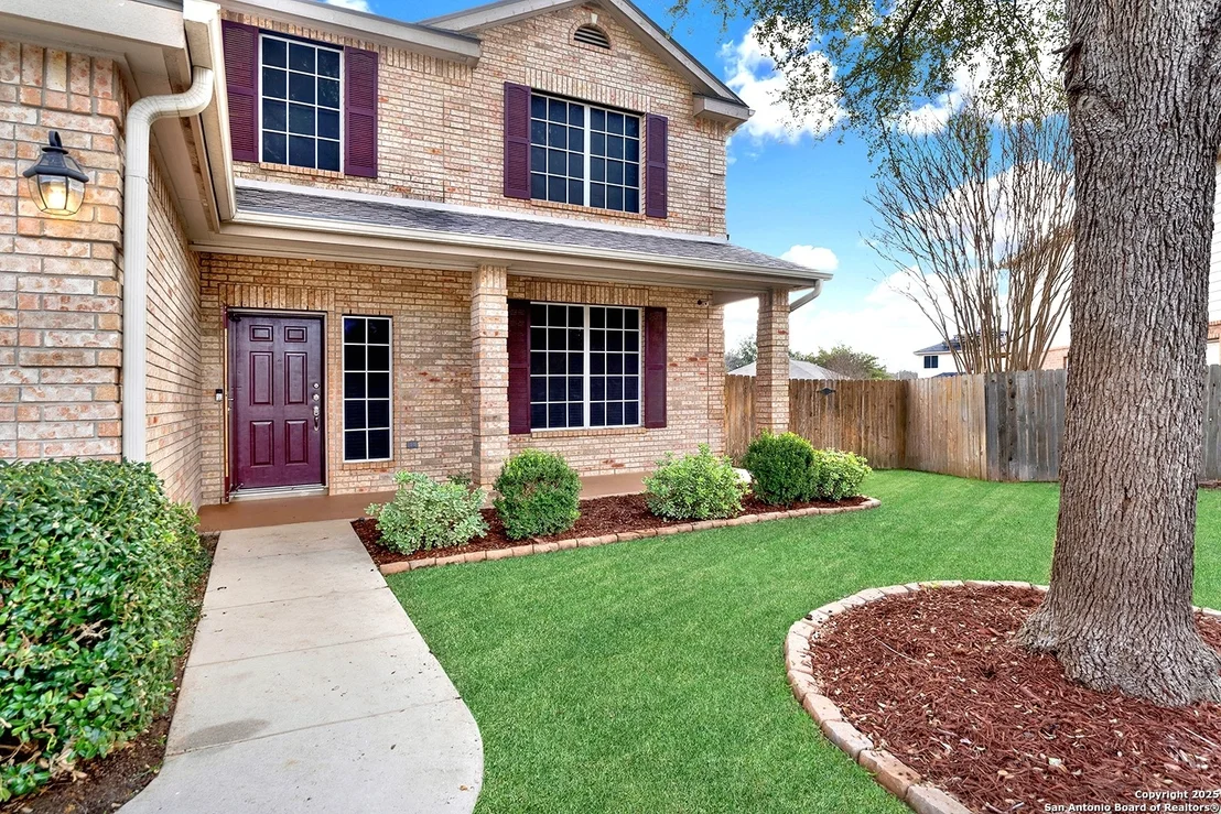 Photo of 213 SPICE OAK LN