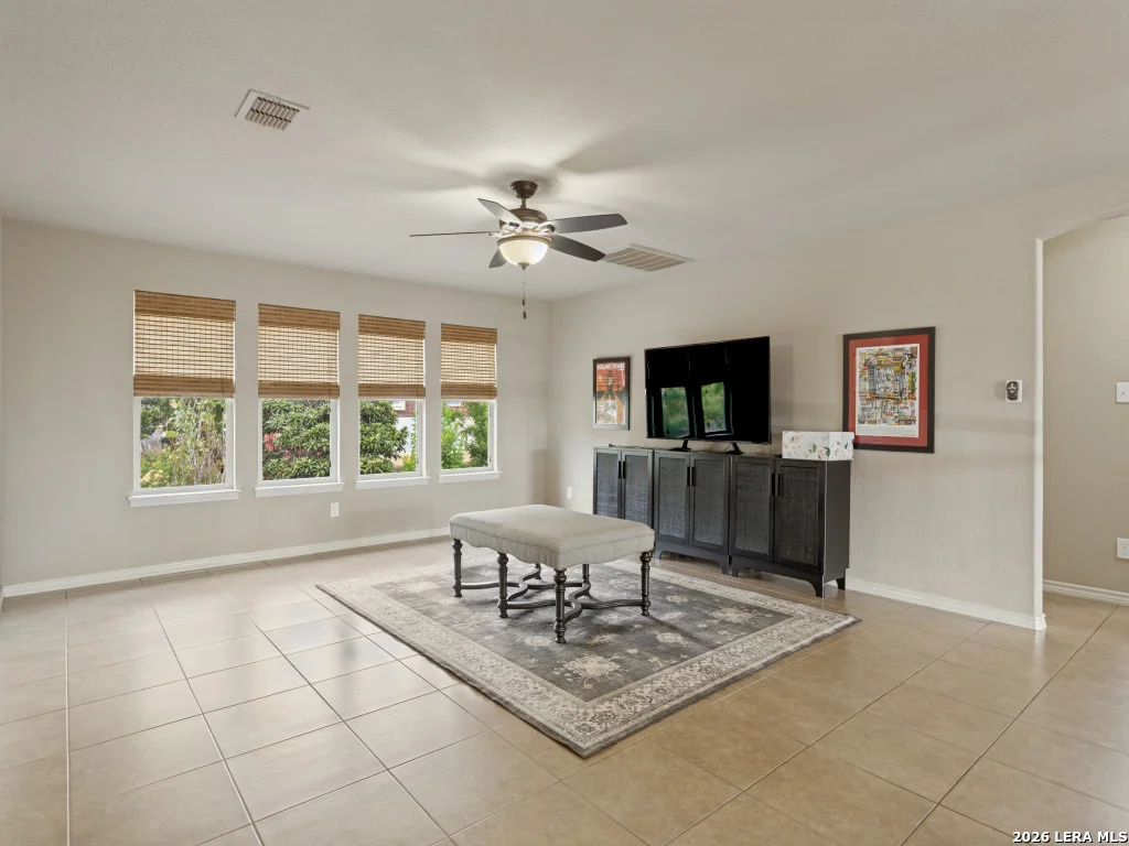 Photo of 21518 PROMONTORY CIR