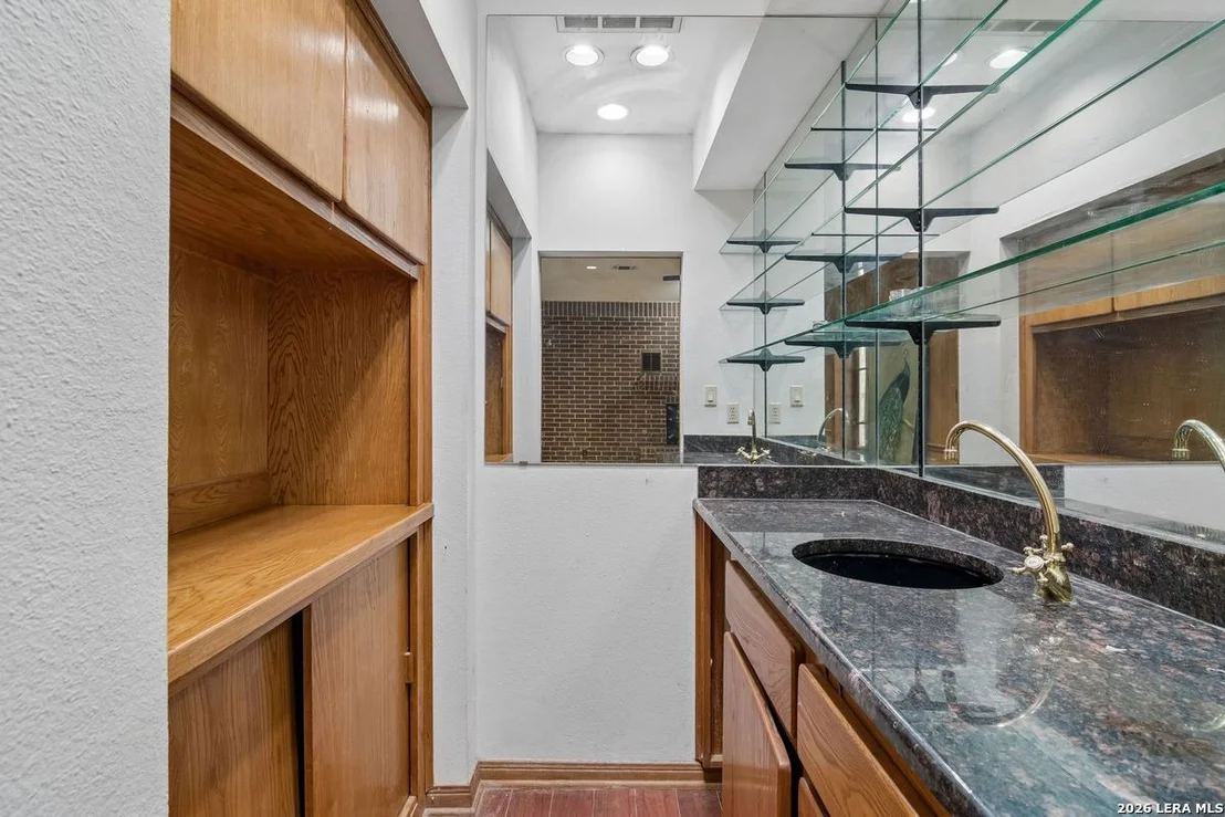 Photo of 237 CREST TRL