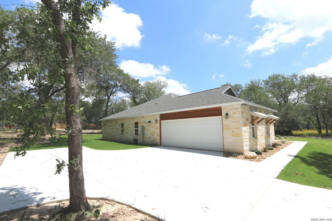 Photo of 200 Cibolo Way