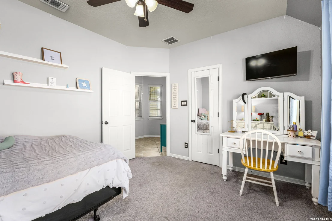 Photo of 824 Water Oak