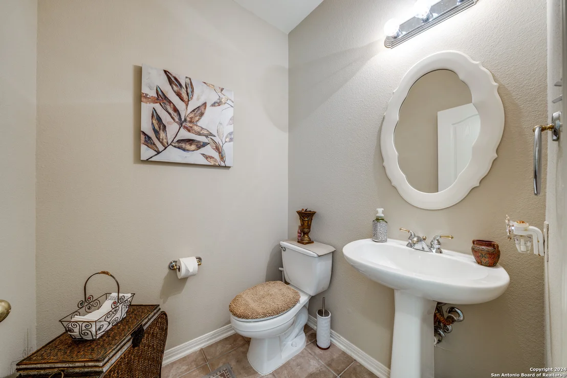 Photo of 422 SALADO MIST
