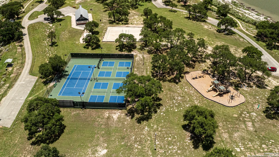 Photo of 525 Rock Trail
