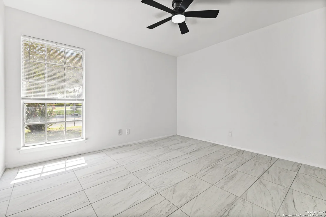 Photo of 2811 Lake Meadow