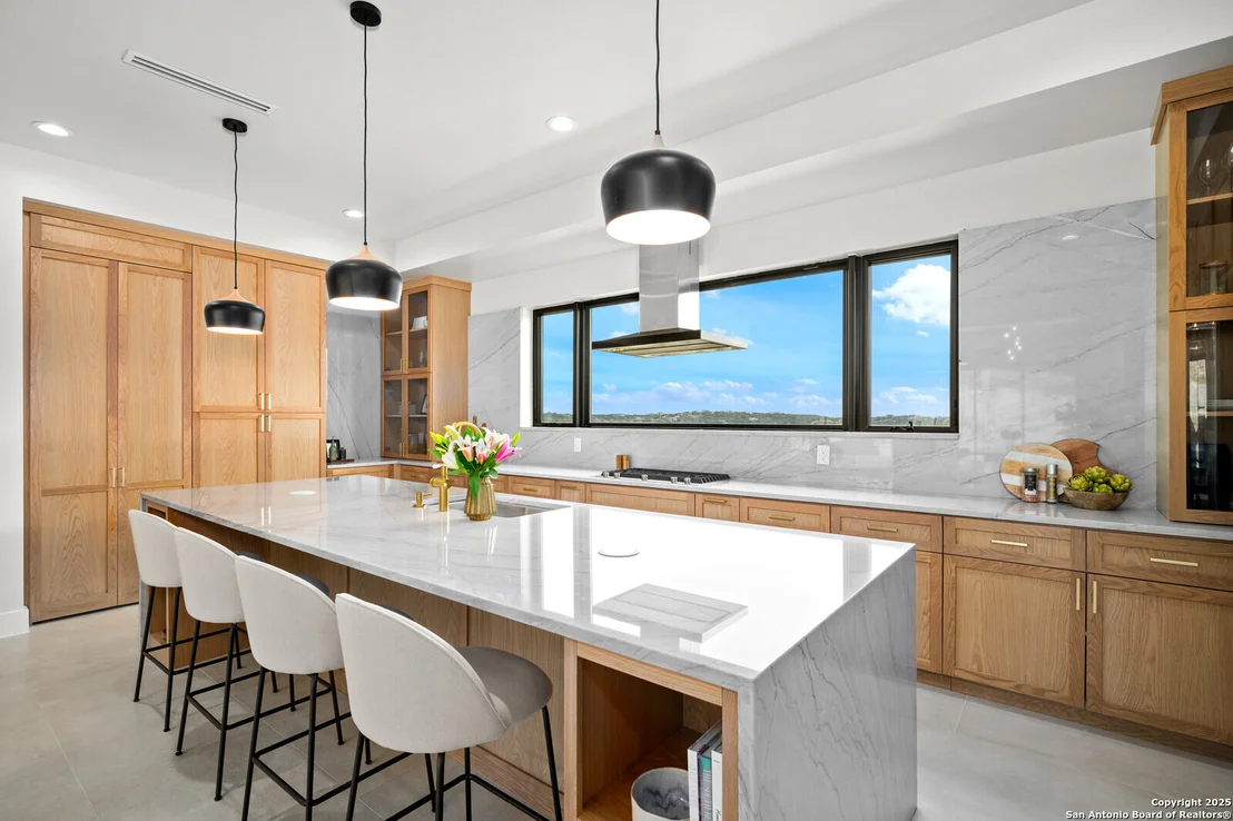 Photo of 9539 Lenox Hill
