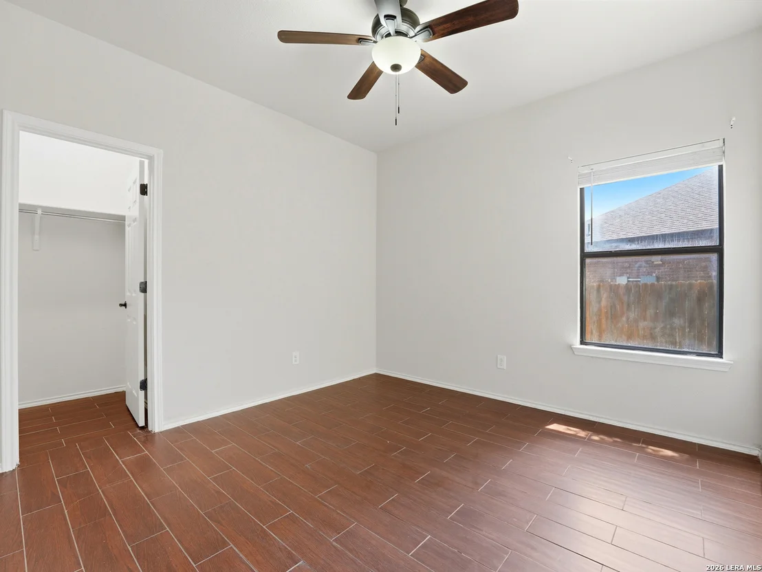 Photo of 5542 Cross Pond