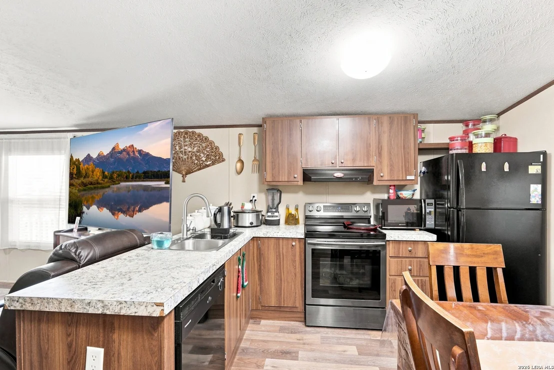 Photo of 735 PARK ST