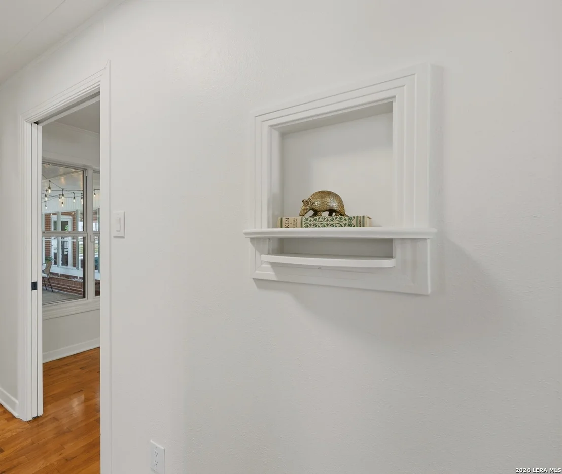 Photo of 596 WILLOW AVE