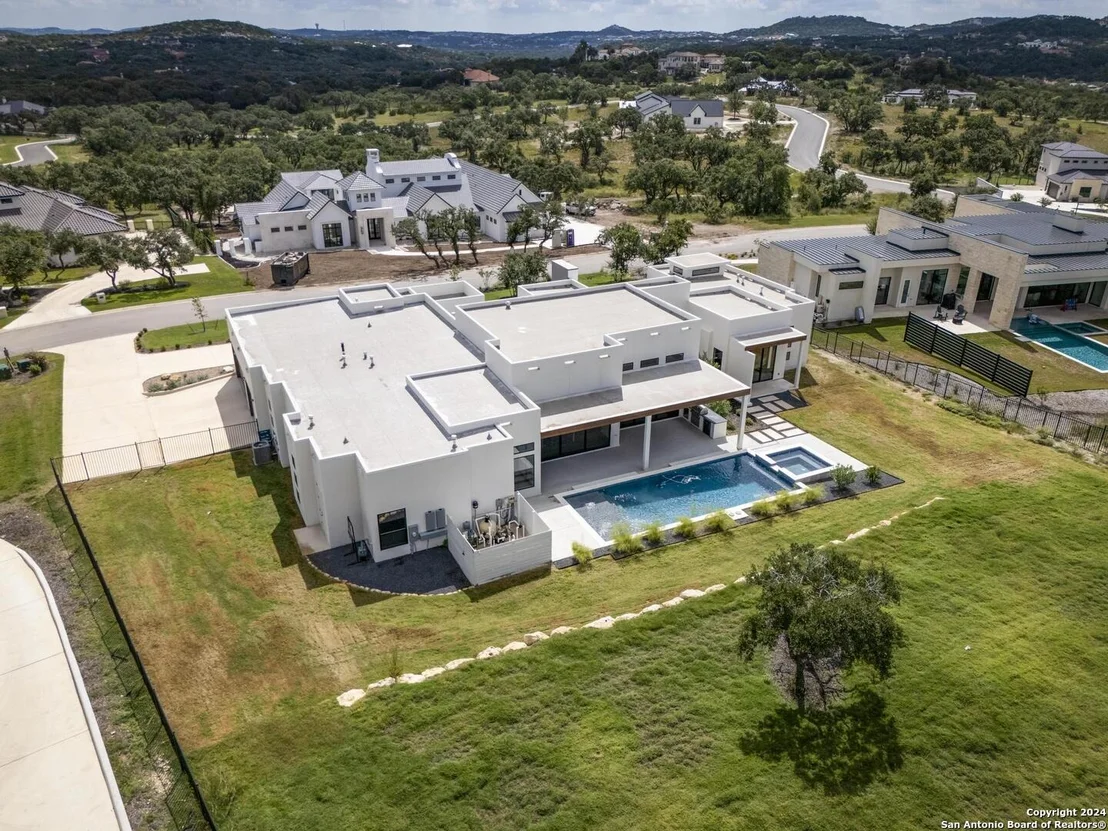 Photo of 25907 Morhiss Pt