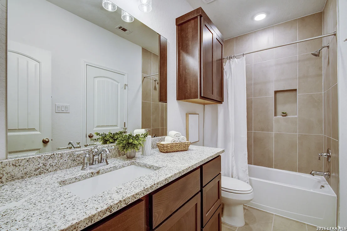 Photo of 352 Caveside Drive
