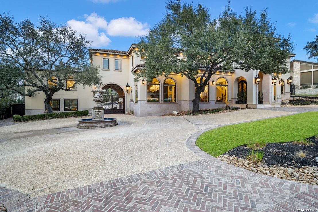 Photo of 11 Vineyard Dr.
