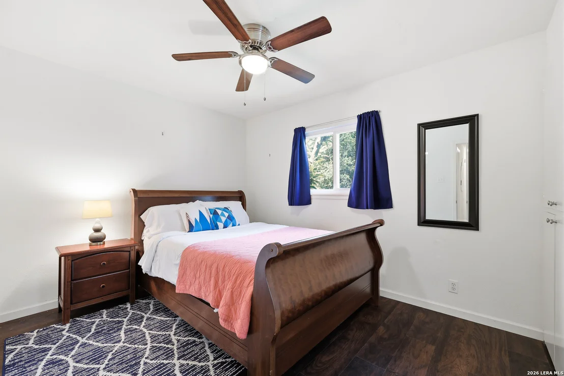 Photo of 6707 Pear Tree