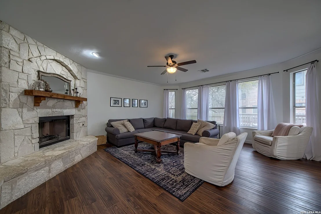 Photo of 19442 Mill Oak