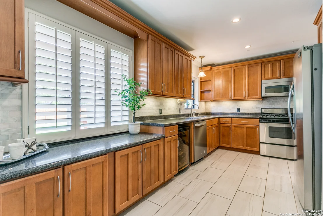 Photo of 423 NORTHRIDGE DR