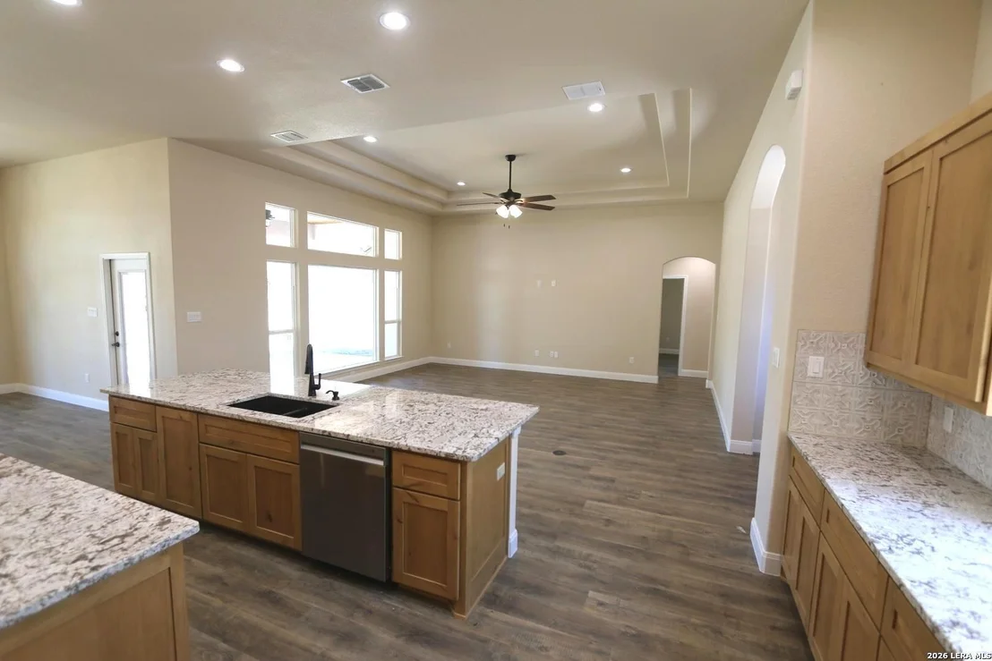 Photo of 193 Oak Fields Dr