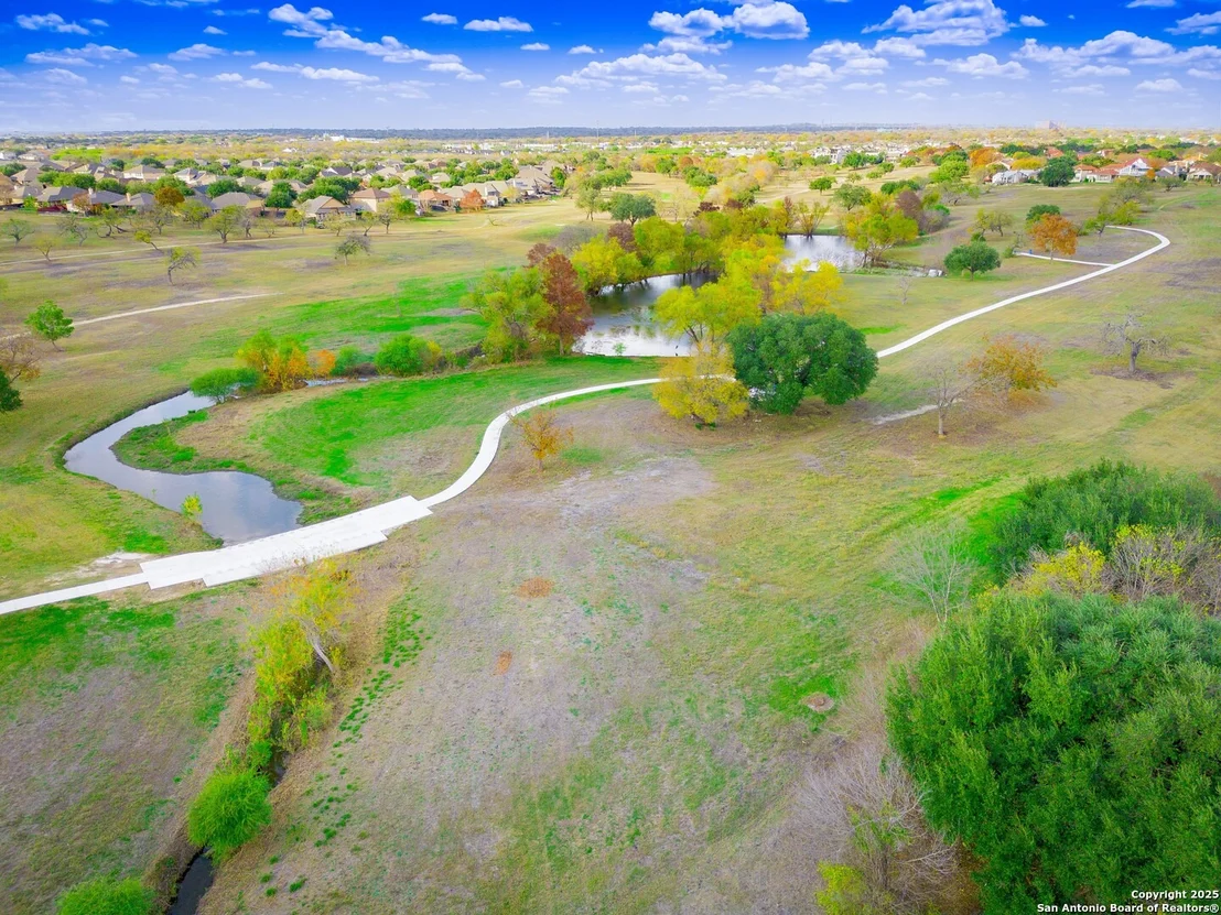 Photo of 7403 Legend Point Dr
