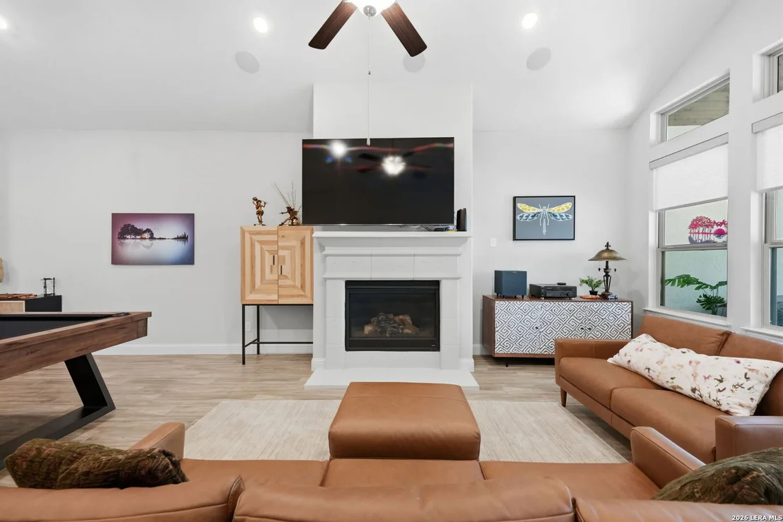 Photo of 530 POND BLF