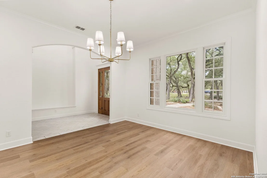 Photo of 25960 Bent Bluff