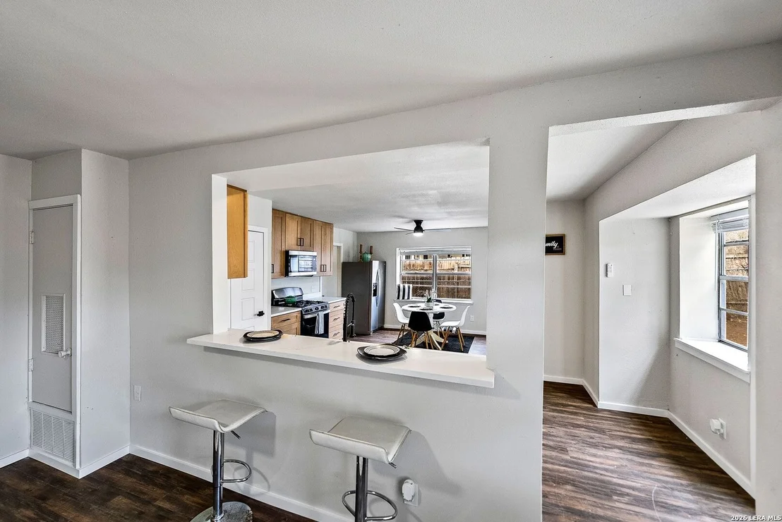 Photo of 3131 Whitewing