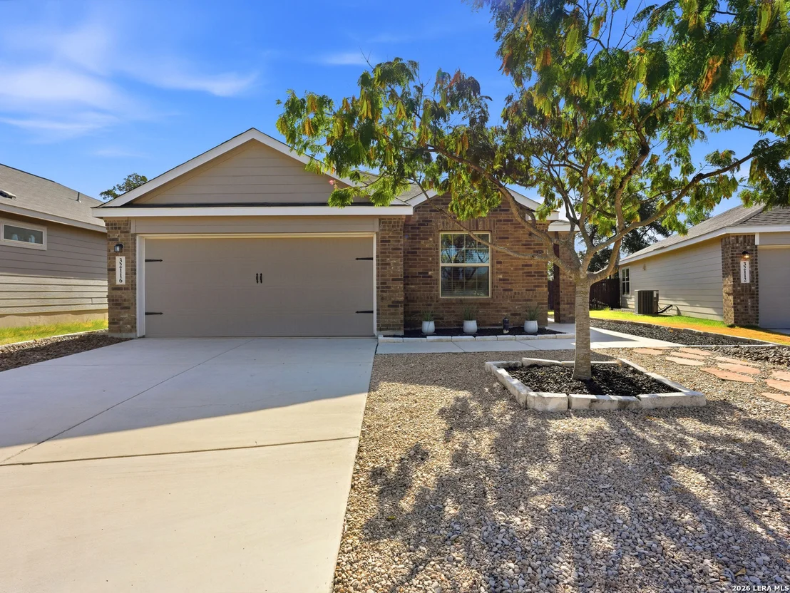Photo of 32116 Macey Oak