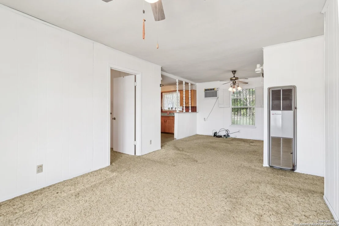 Photo of 5547 Middlefield Dr