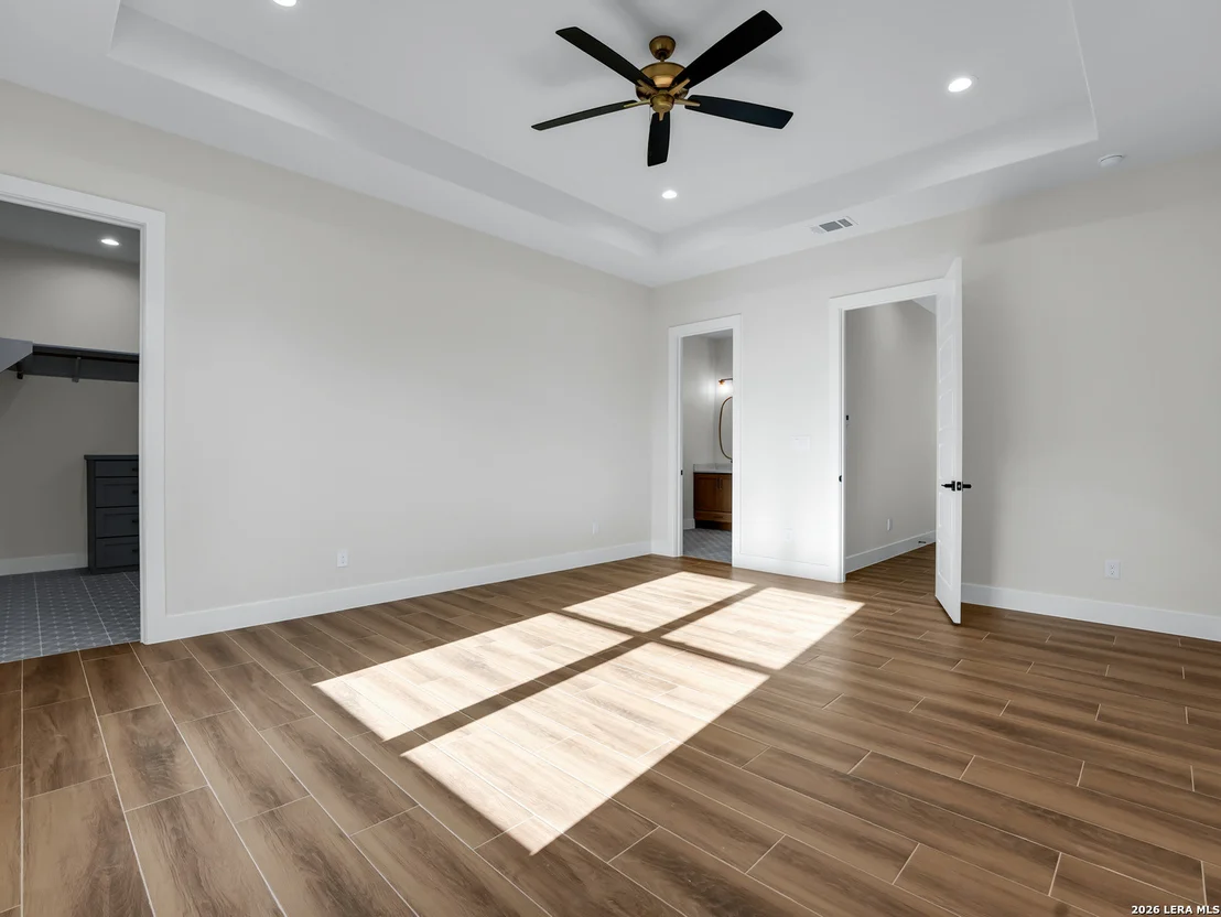 Photo of 101 W MEDIUM MEADOW DR