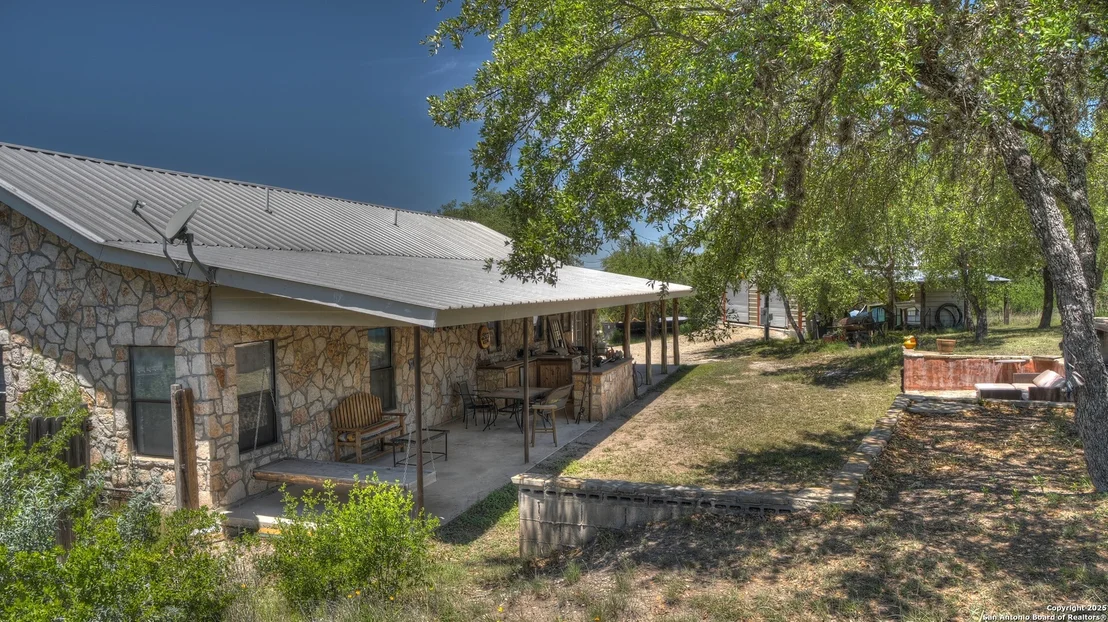 Photo of 121 David Rankin Rd