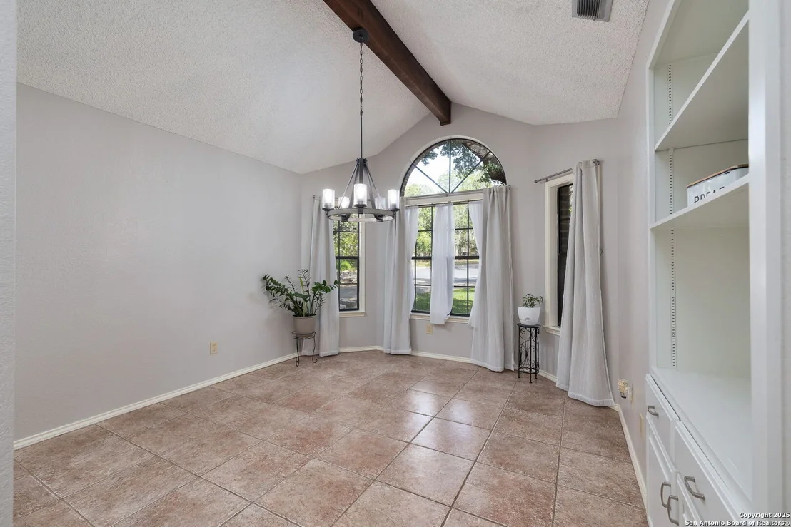 Photo of 9231 Saint Ives