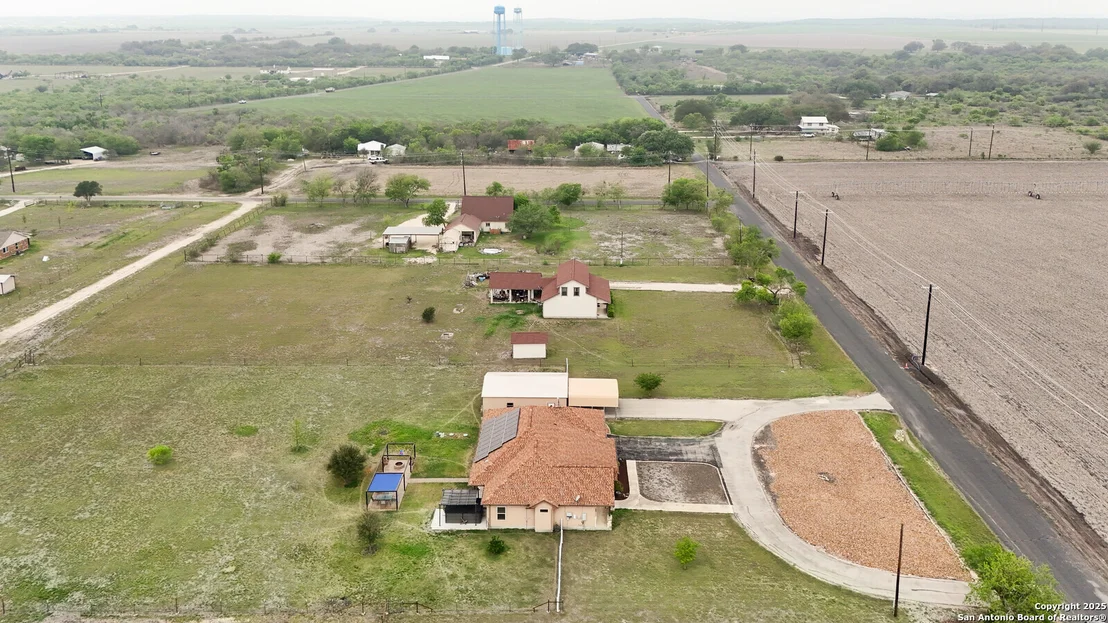 Photo of 861 County Road 464