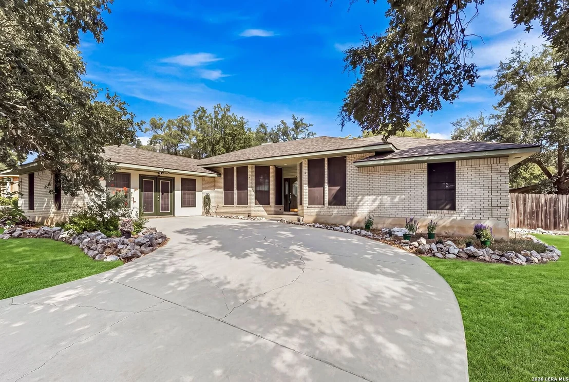 Photo of 145 WILL ROGERS DR
