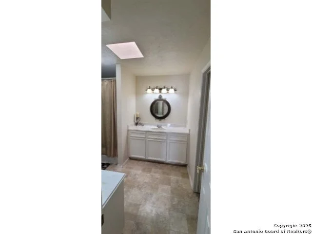 Photo of 5603 ARNCLIFFE DR