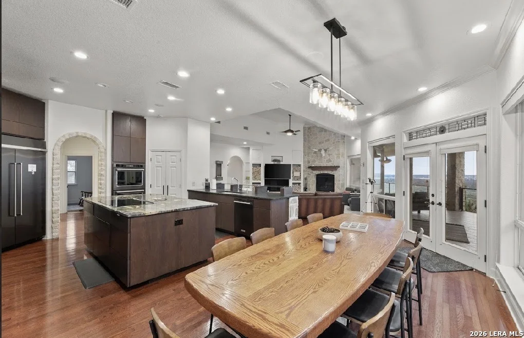 Photo of 120 Eagle Cliff Cir
