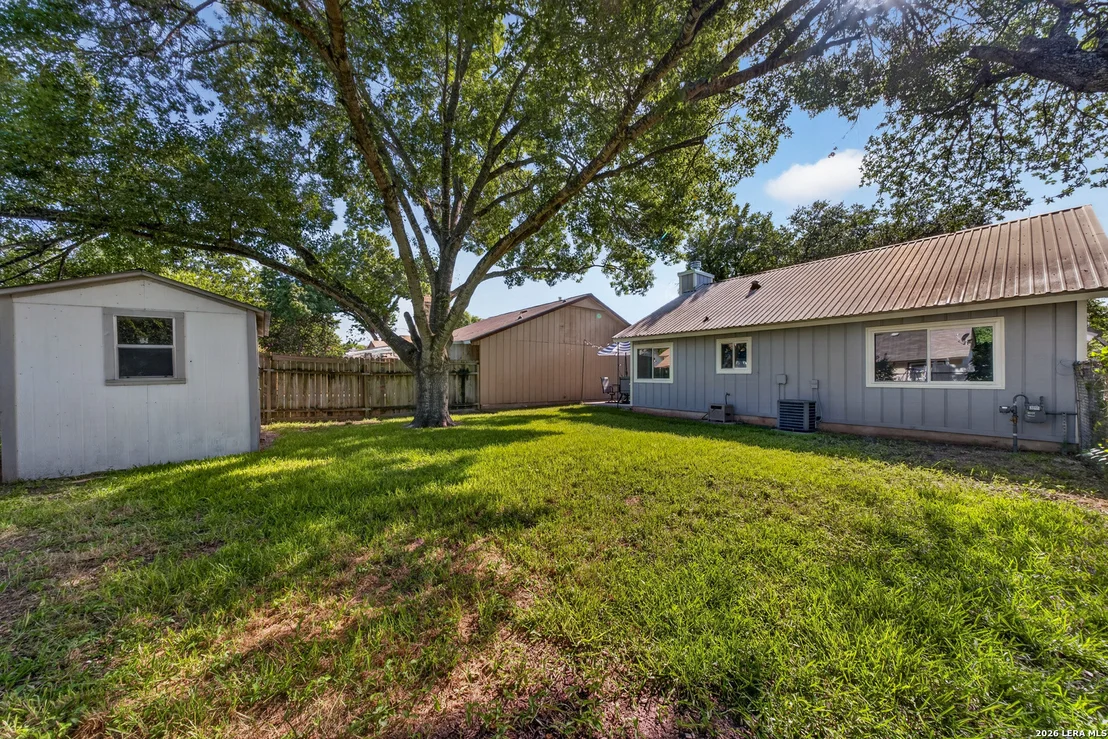 Photo of 8020 Orchard Bend