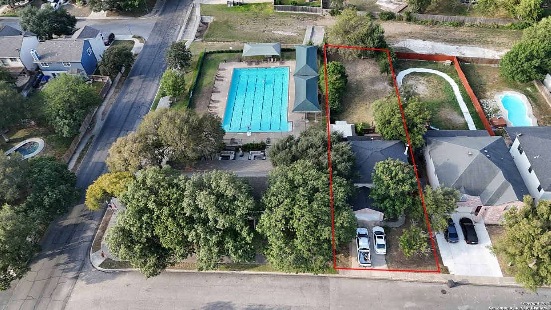 Photo of 13562 Mason Crest