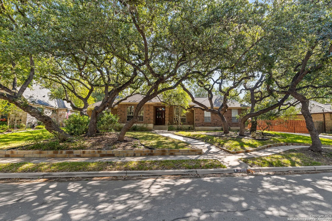 Photo of 2908 BENT TREE DR