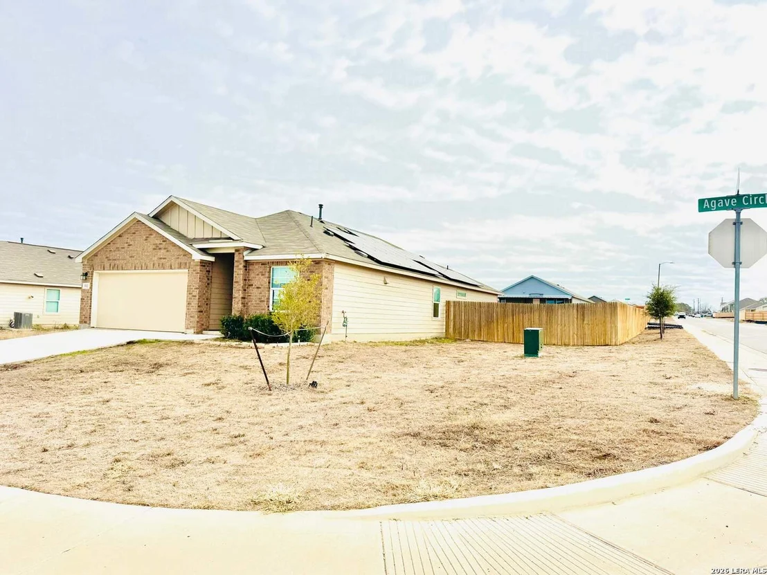 Photo of 312 Agave Circle