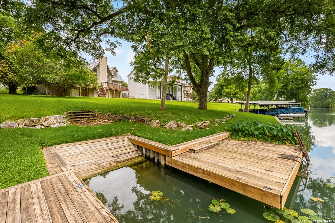 Photo of 340 RIO DR