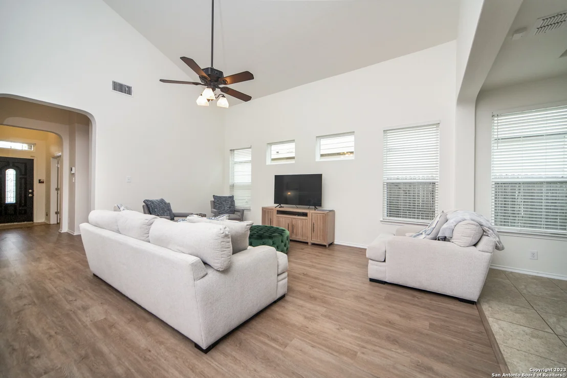Photo of 120 JOLIE CIR