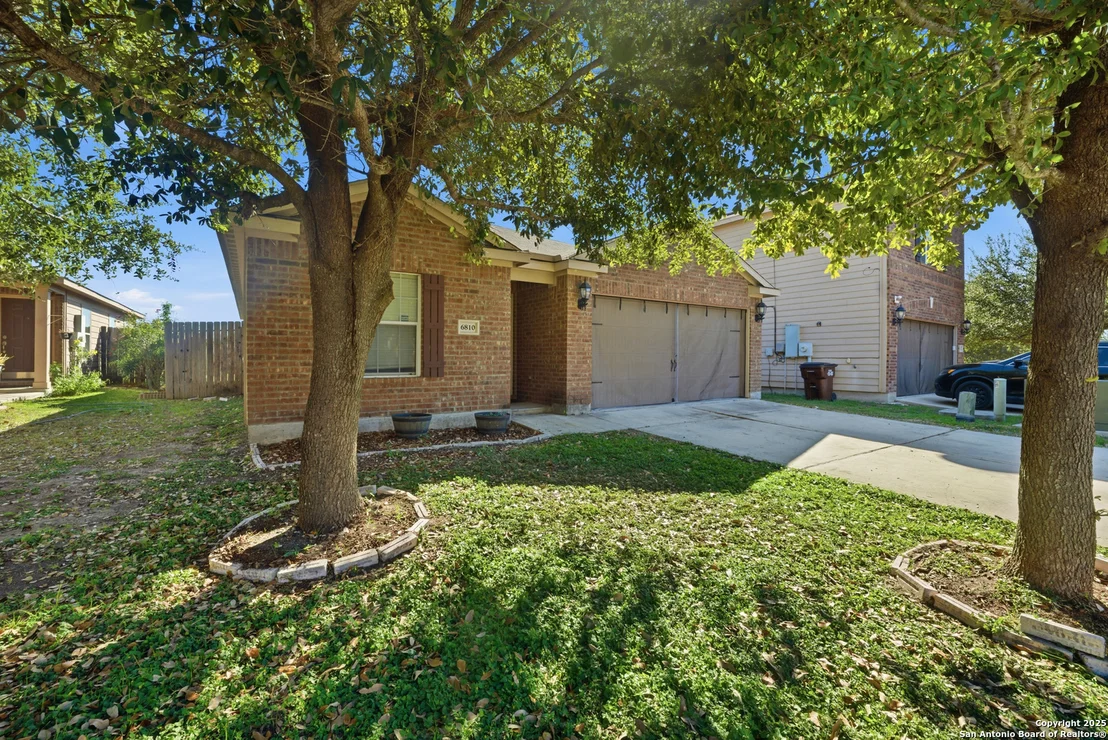 Photo of 6810 Luckey