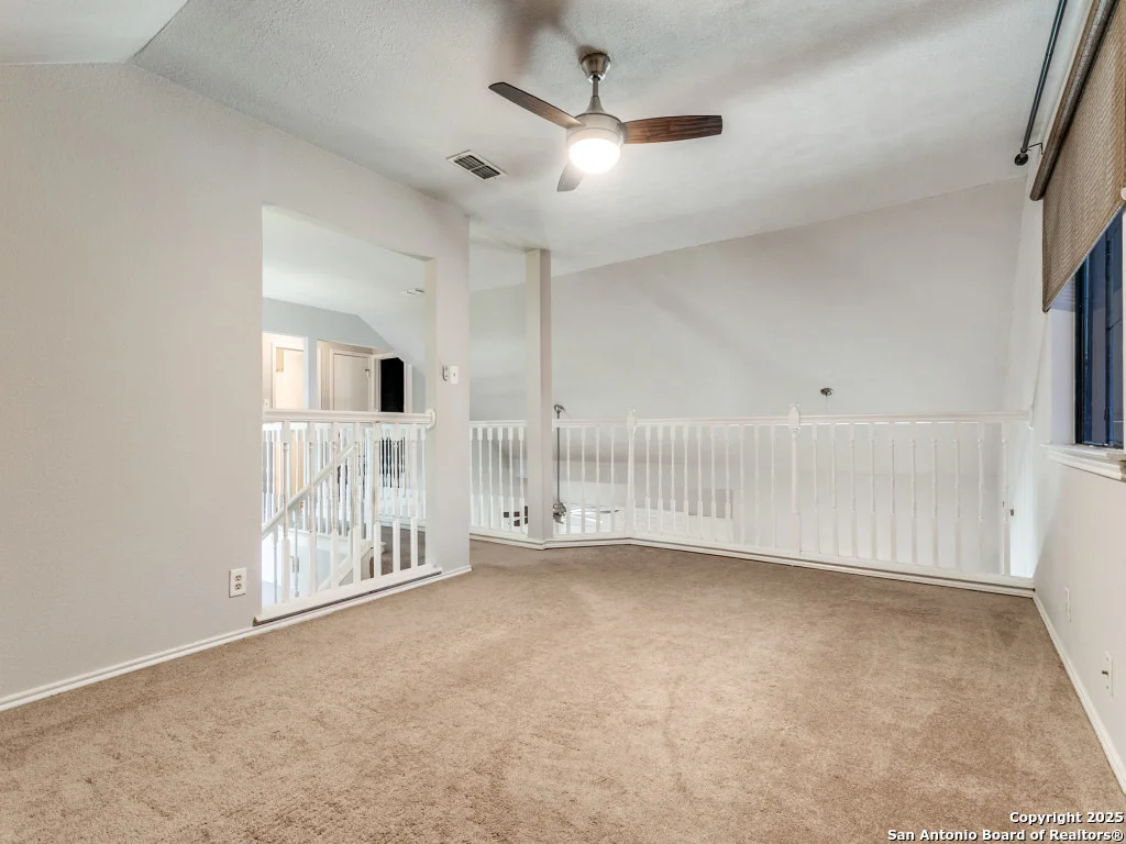Photo of 9526 Cloverdale