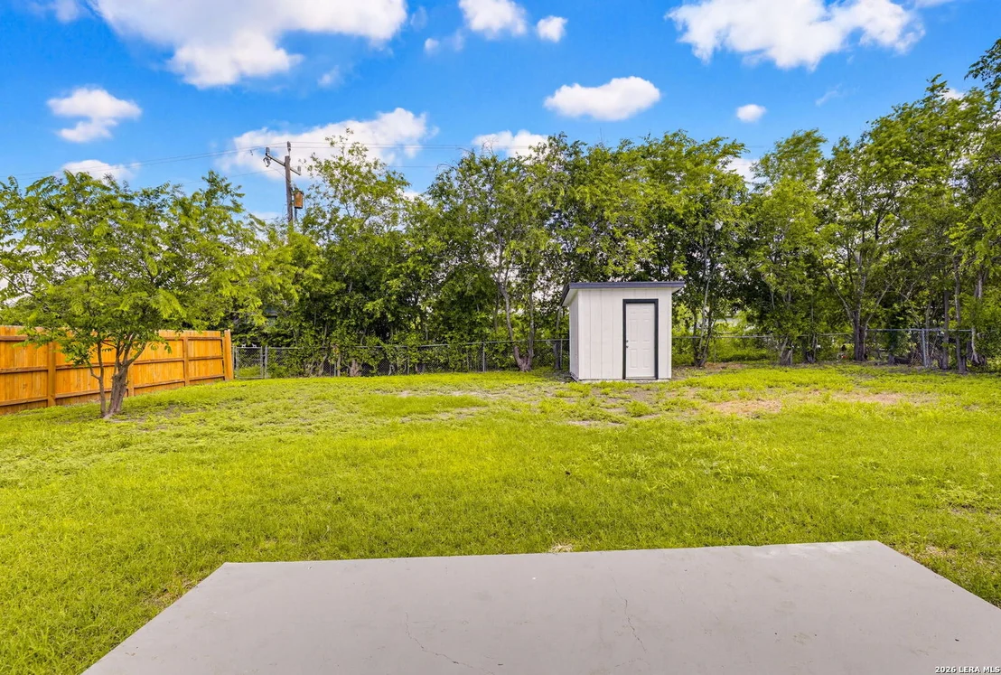 Photo of 130 CHADWICK DR