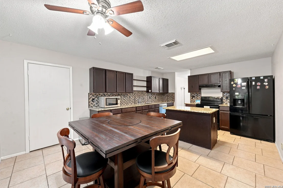 Photo of 9266 RIDGE PATH