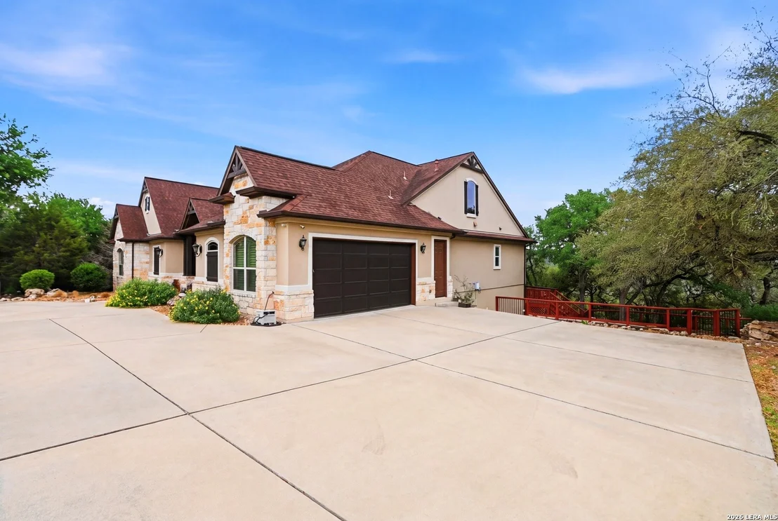 Photo of 162 ALONDRA Lane