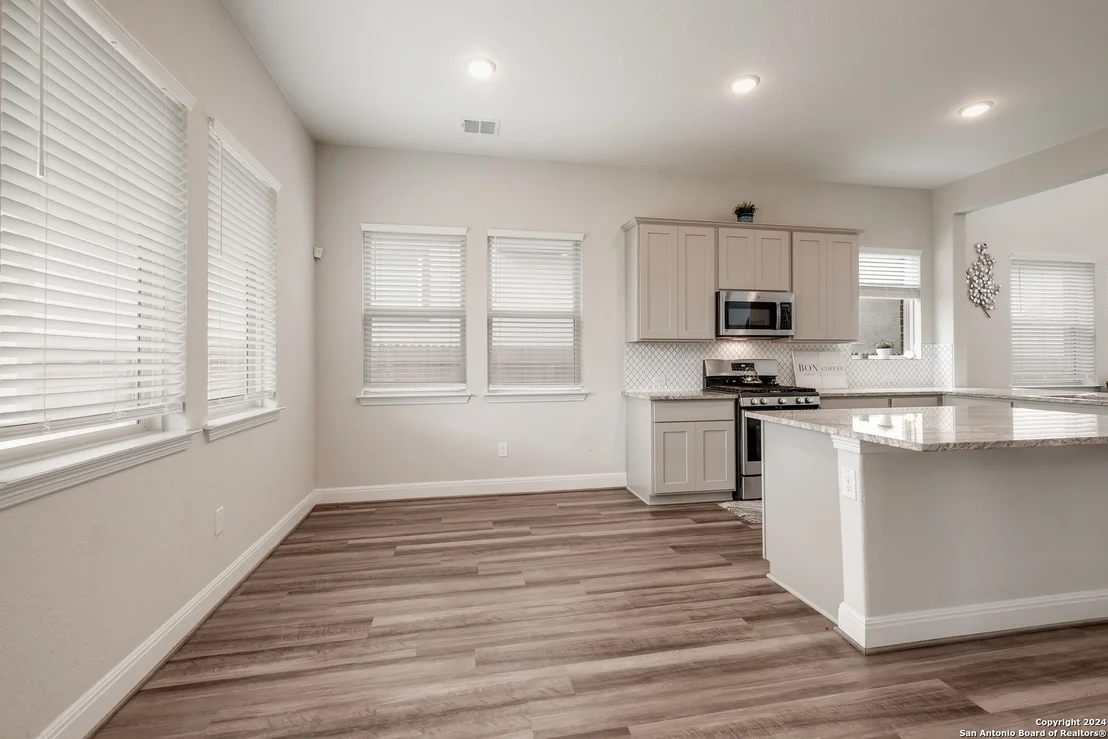 Photo of 12154 CASPARIS