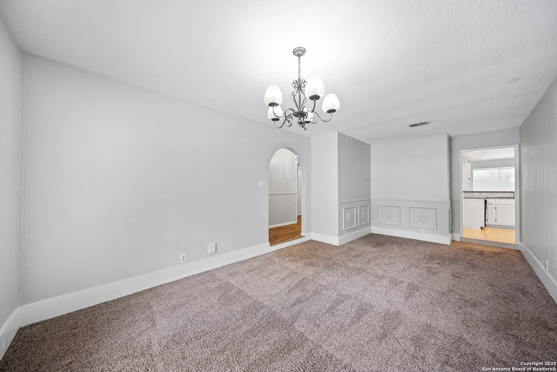 Photo of 3627 mapleton