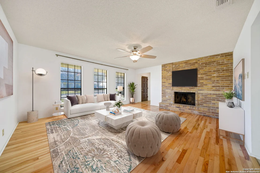 Photo of 14006 WOODSTREAM